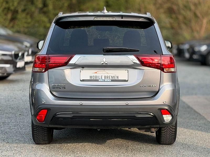 Gebraucht Mitsubishi Outlander Active 150 PS (110 kW) 2019 Grau SUV