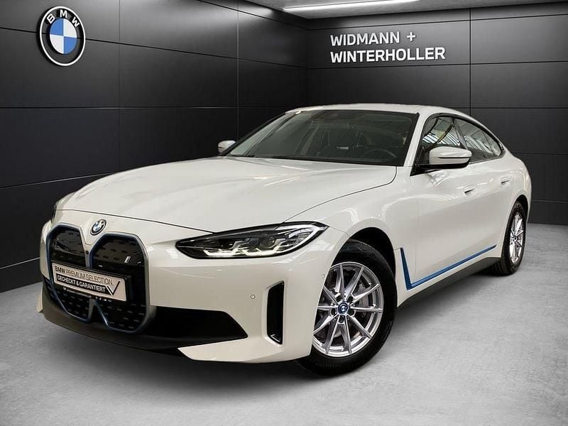 Weiß Gebraucht 2023 BMW i4 Sport Line Limousine | 36.880 € (Fairer Preis) - Bild 1/3