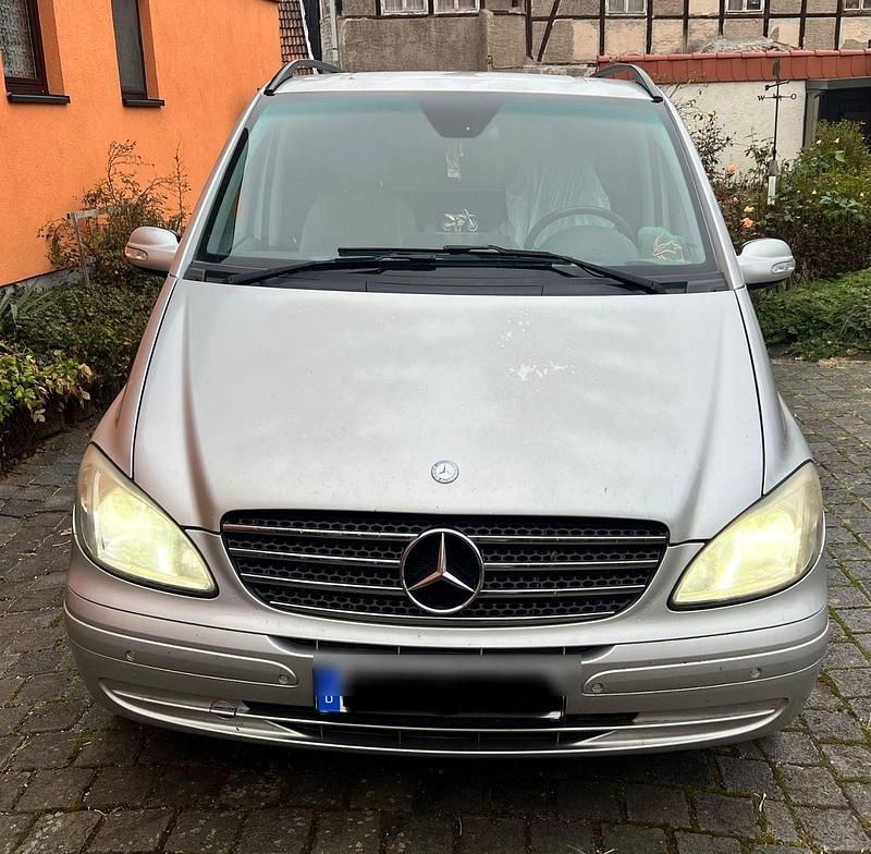 Silber Gebraucht 2009 Mercedes Viano Van / Kleinbus | 17.300 € (Etwas zu teuer) - Bild 1/4