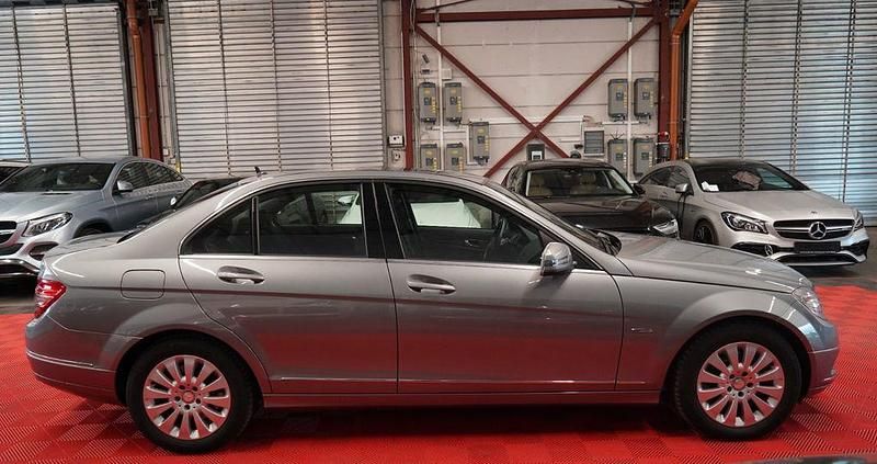 Gebraucht Mercedes C250 204 PS (150 kW) 2009 Grau Limousine