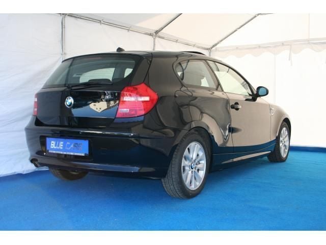 Gebraucht BMW 118 143 PS (105 kW) 2009 Schwarz Kleinwagen