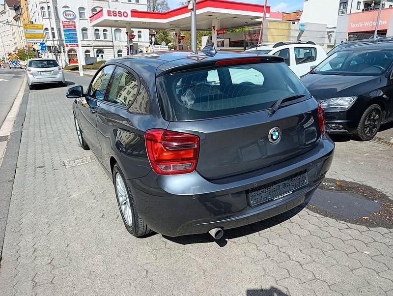 Gebraucht BMW 114 102 PS (75 kW) 2014 Grau Kleinwagen