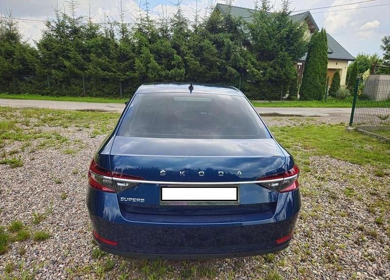 Gebraucht Skoda Superb 150 PS (110 kW) 2019 Blau Limousine