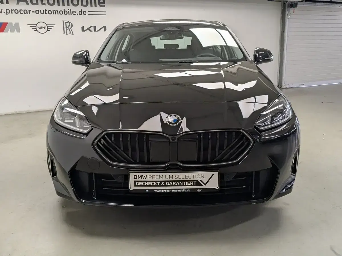 Gebraucht BMW 120 M Sport 170 PS (125 kW) 2025 Schwarz Kleinwagen