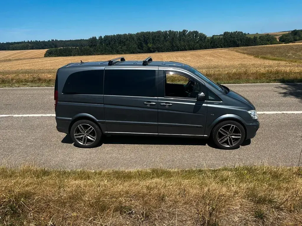 Gebraucht Mercedes Viano 224 PS (164 kW) 2011 Grau Van / Kleinbus