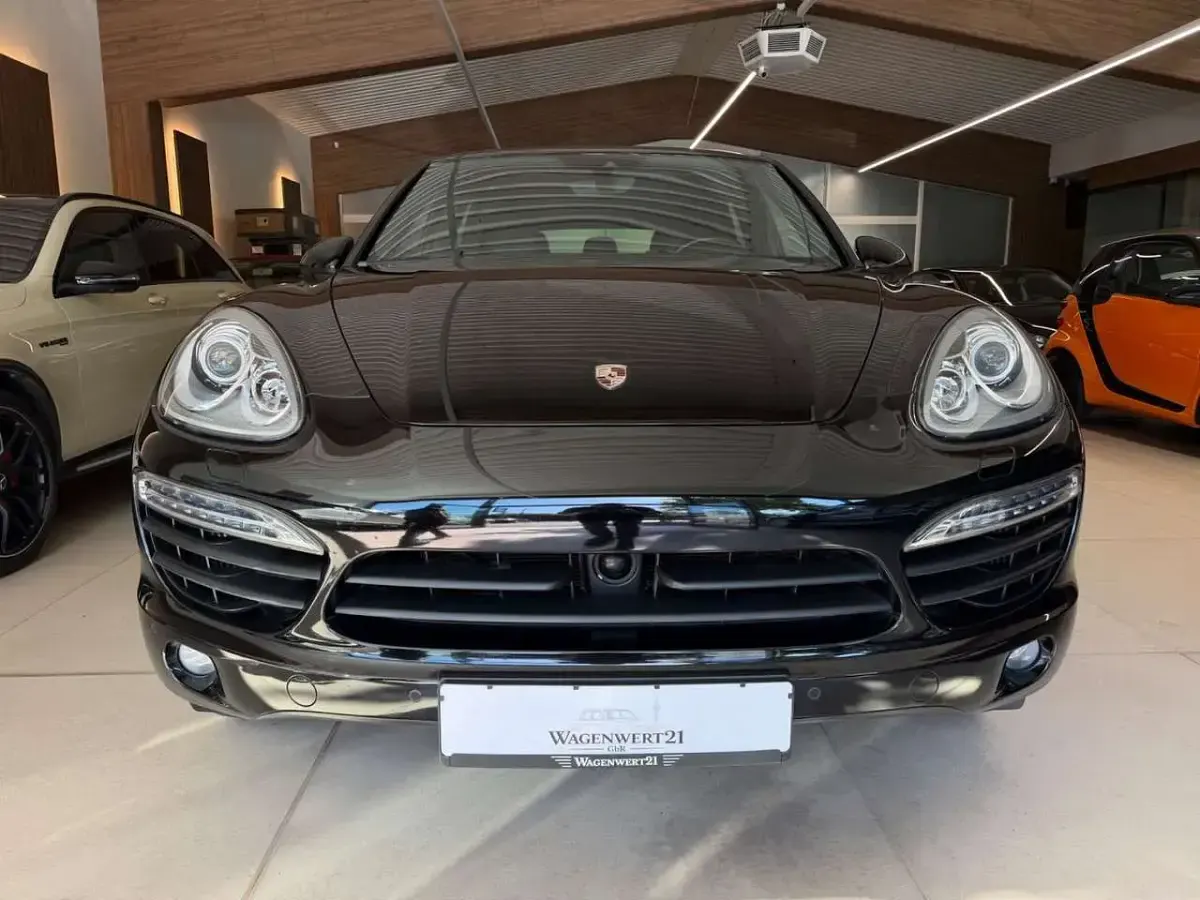 Gebraucht Porsche Cayenne 382 PS (280 kW) 2014 Tiefschwarz SUV