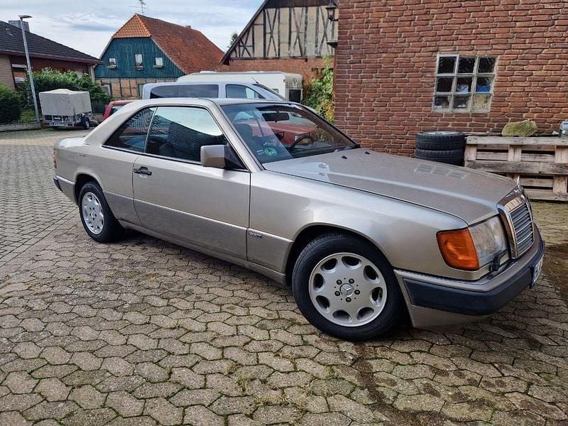 Second-hand Mercedes E320 220 CP (161 kW) 1992 Coupe