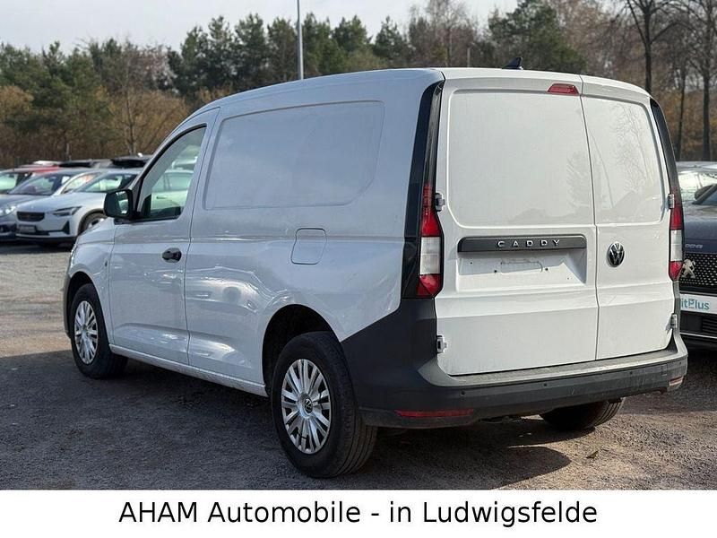 Gebraucht VW Caddy 102 PS (75 kW) 2024 Weiß Van / Kleinbus