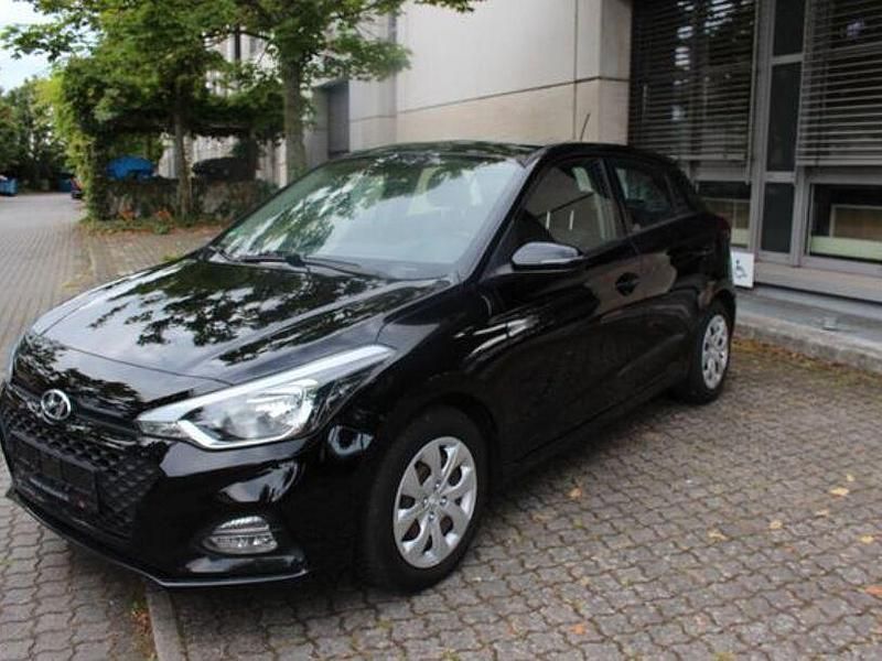 Schwarz Gebraucht 2020 Hyundai i20 YES! Limousine | 11.750 € (Fairer Preis) - Bild 1/4