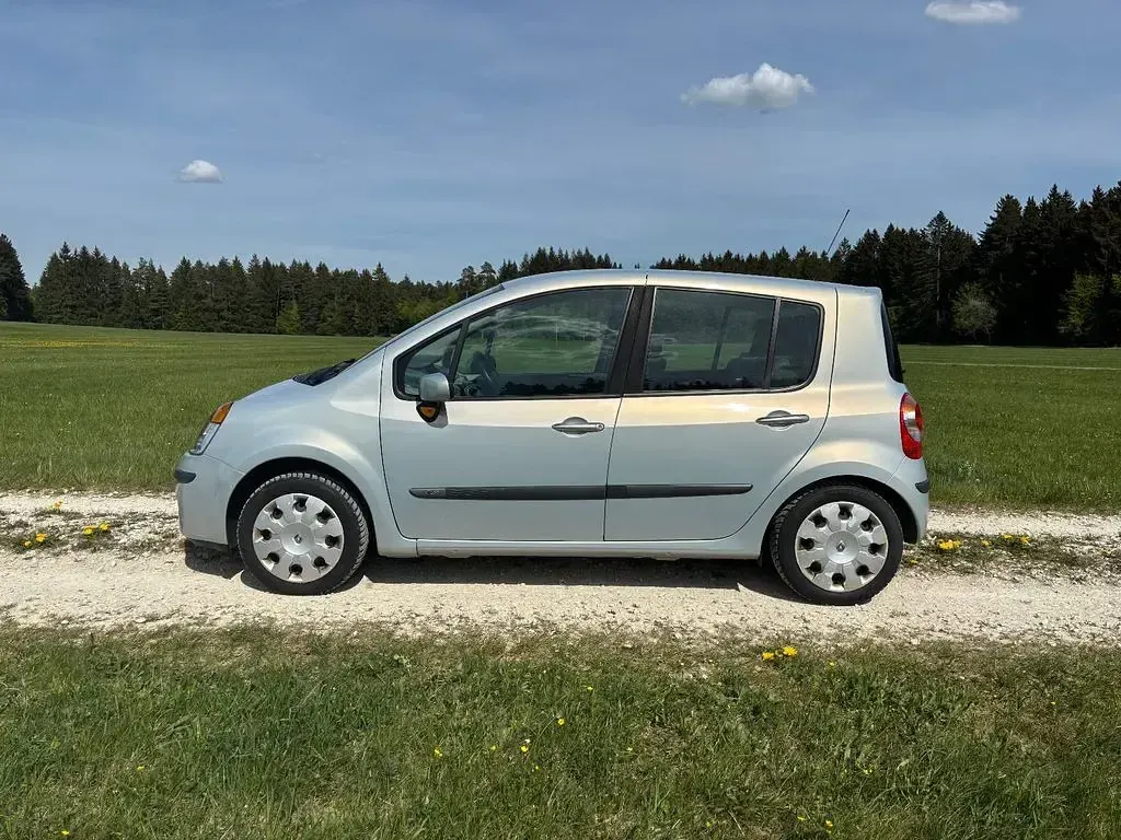 Używany Renault Modus 75 KM (55 kW) 2006 Szary Minivan