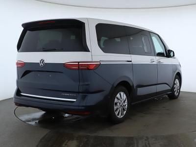 Gebraucht VW Multivan Style 177 PS (130 kW) 2025 Blau Van