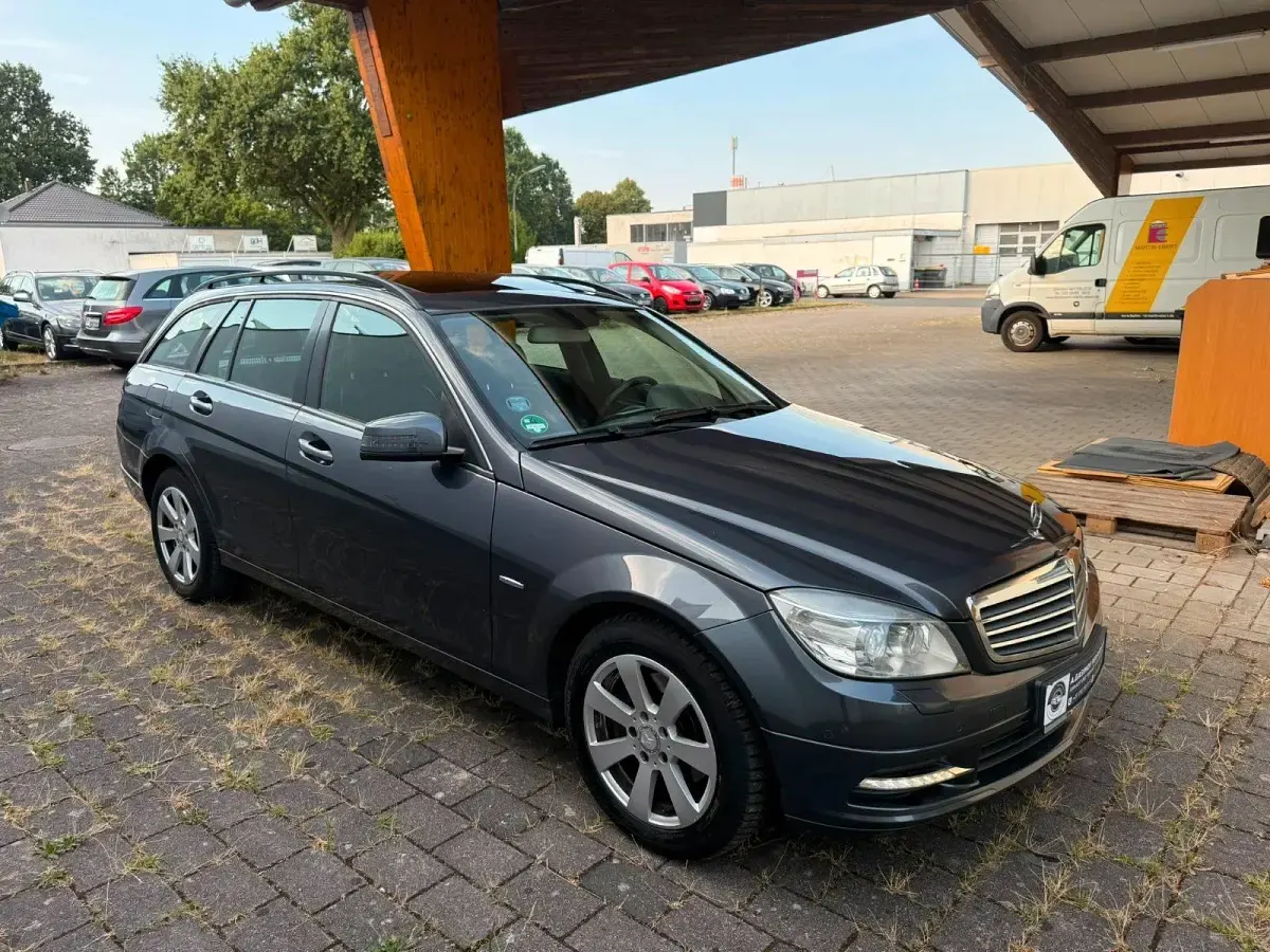 Gebraucht Mercedes C220 170 PS (125 kW) 2010 Grau Kombi