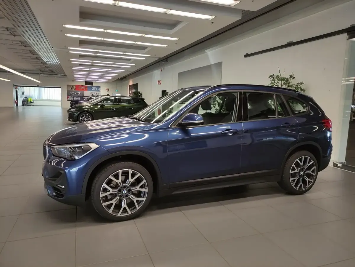 Gebraucht BMW X1 Advantage 178 PS (130 kW) 2021 Blau SUV