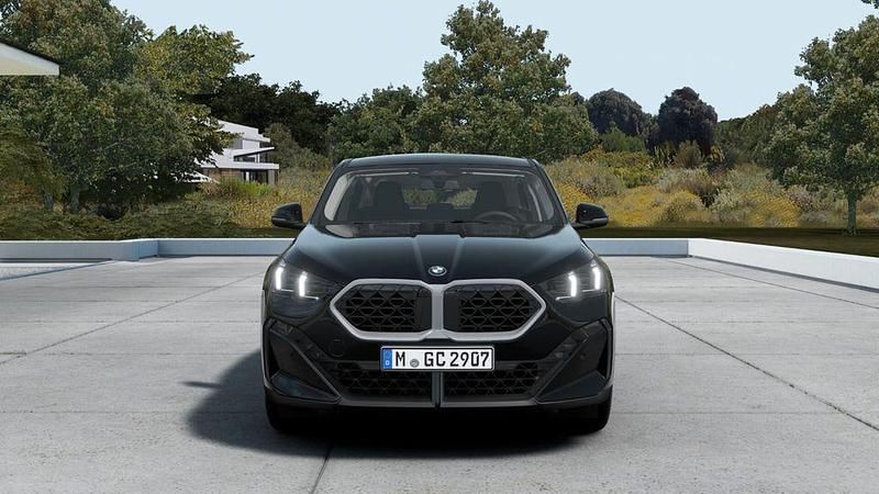 Neu BMW X2 150 PS (110 kW) 2026 Schwarz uni SUV