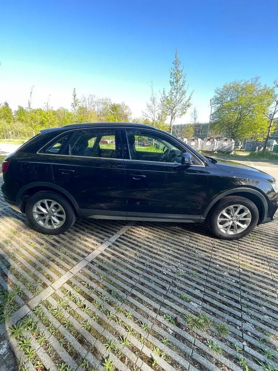 Gebraucht Audi Q3 Design 150 PS (110 kW) 2016 Schwarz SUV