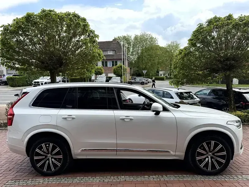Gebraucht Volvo XC90 Plus 235 PS (172 kW) 2024 Crystal white / metallic (metallic) SUV