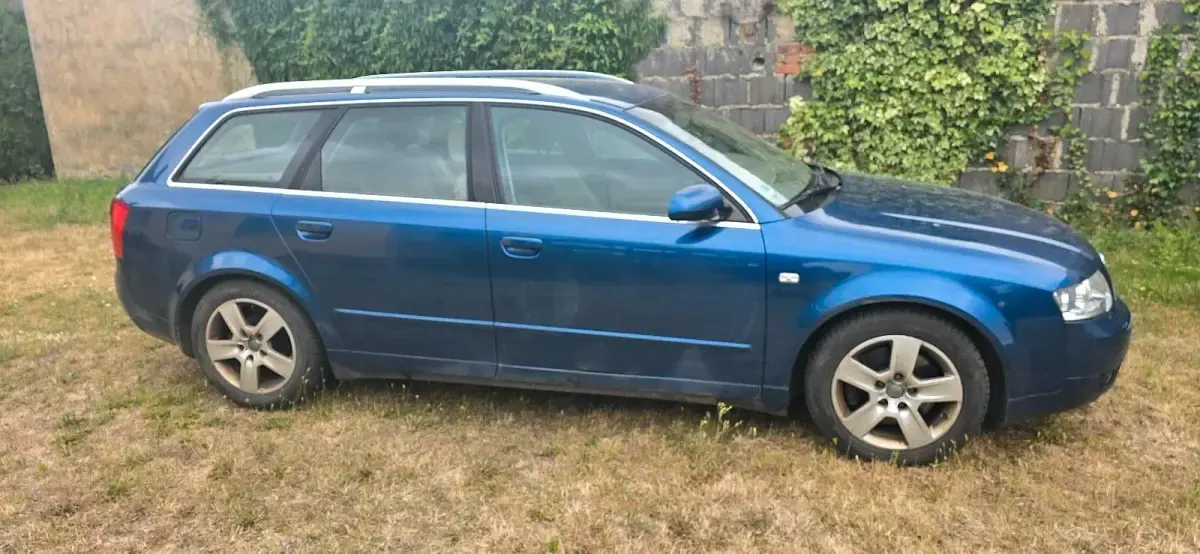 Gebraucht Audi A4 170 PS (125 kW) 2004 Blau Limousine