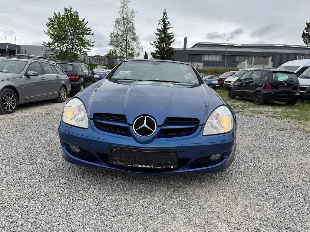 Gebraucht Mercedes SLK200 163 PS (119 kW) 2005 Blau Cabrio