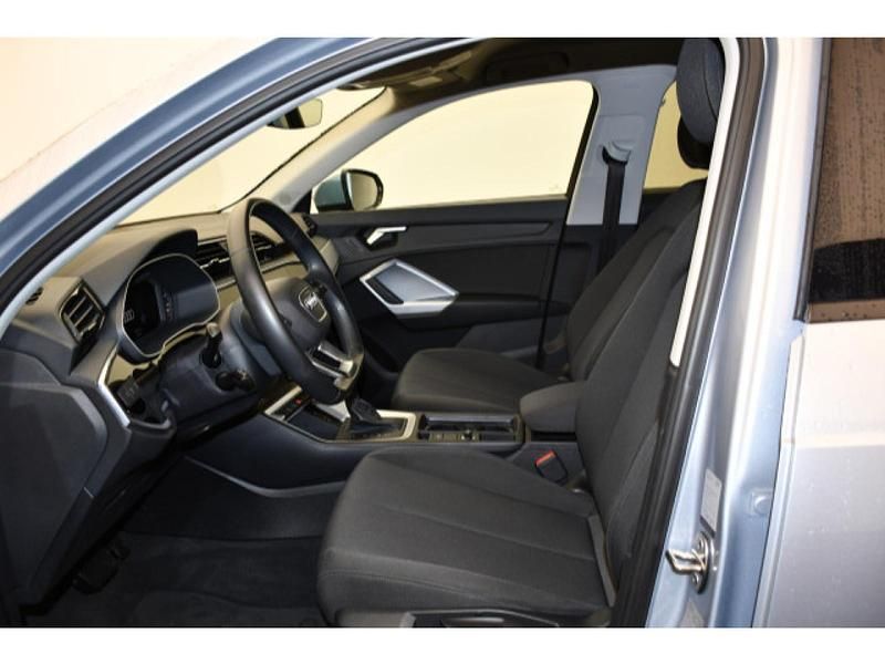 Gebraucht Audi Q3 Advanced 150 PS (110 kW) 2022 Florettsilber metallic (metallic) SUV