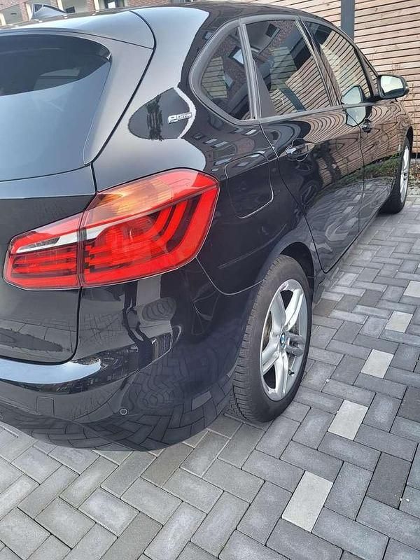 Gebraucht BMW 225 Advantage 136 PS (100 kW) 2018 Schwarz Van / Kleinbus