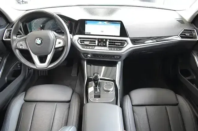 Gebraucht BMW 320 Advantage 190 PS (139 kW) 2022 Weiß Kombi