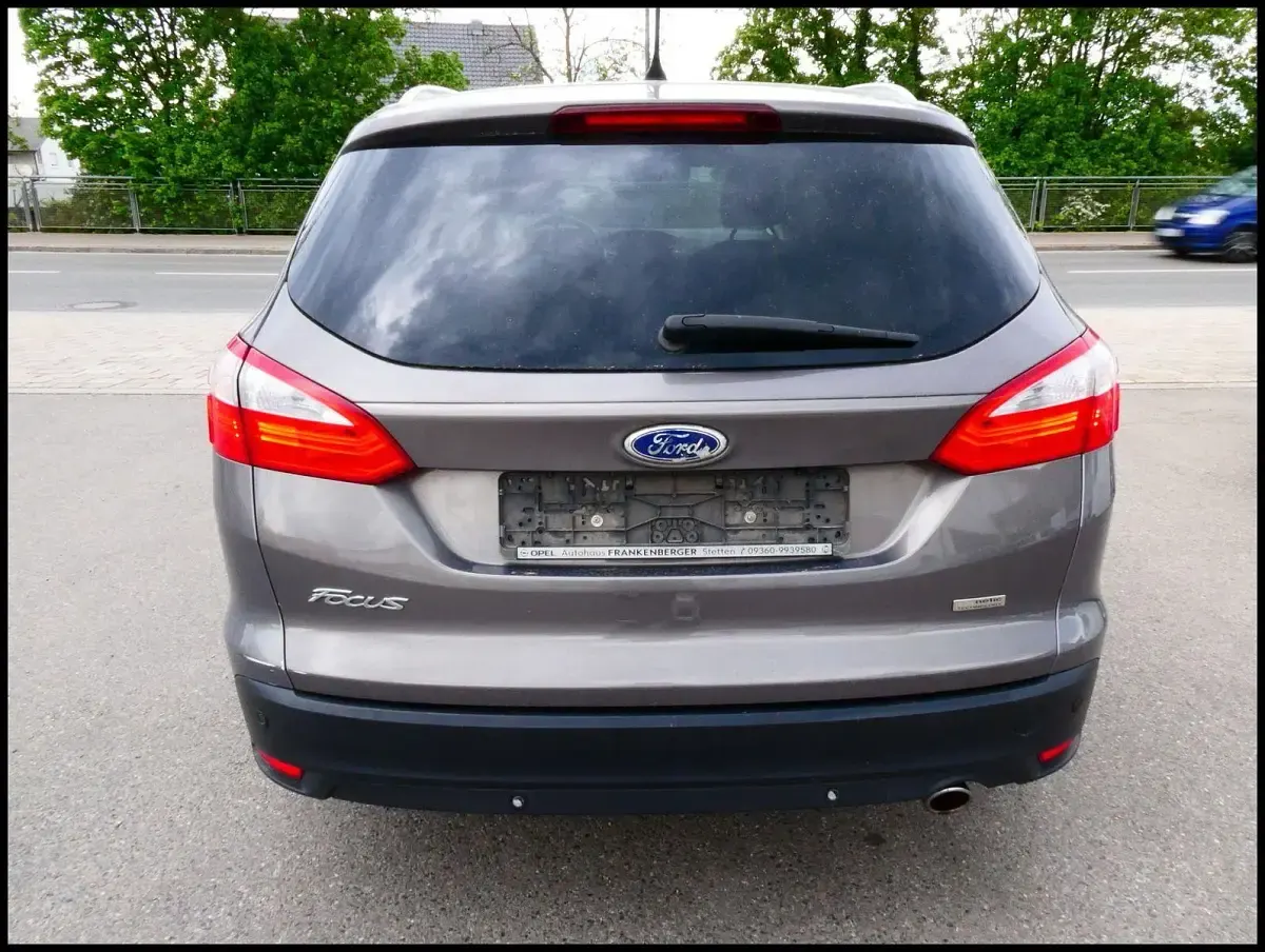Gebraucht Ford Focus Titanium X 181 PS (133 kW) 2013 Grau Kombi
