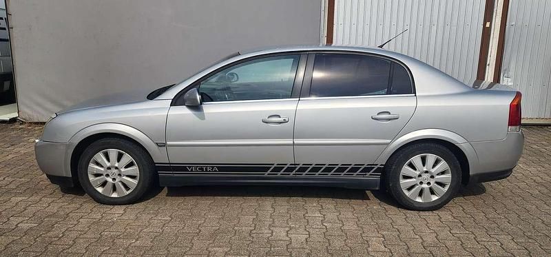 Gebraucht Opel Vectra Comfort 147 PS (108 kW) 2002 Silber Limousine