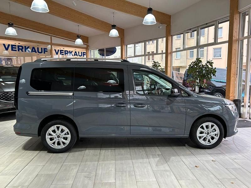 Neu Ford Tourneo Active 150 PS (110 kW) 2025 Cyclone steel grey Van / Kleinbus