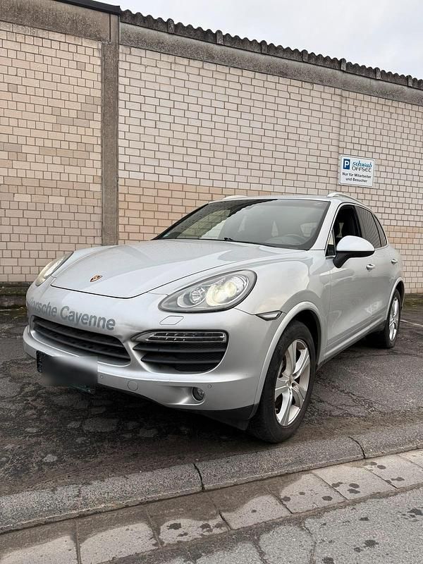 Silber Gebraucht 2012 Porsche Cayenne S SUV | 15.800 € (Guter Preis) - Bild 1/4