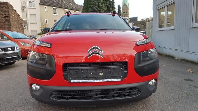 Gebraucht Citroën C4 Feel 99 PS (72 kW) 2017 Rouge aden SUV