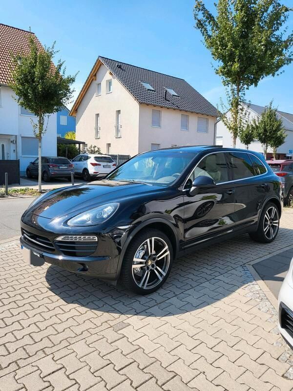 Schwarz Gebraucht 2012 Porsche Cayenne SUV | 21.300 € (Fairer Preis) - Bild 1/4