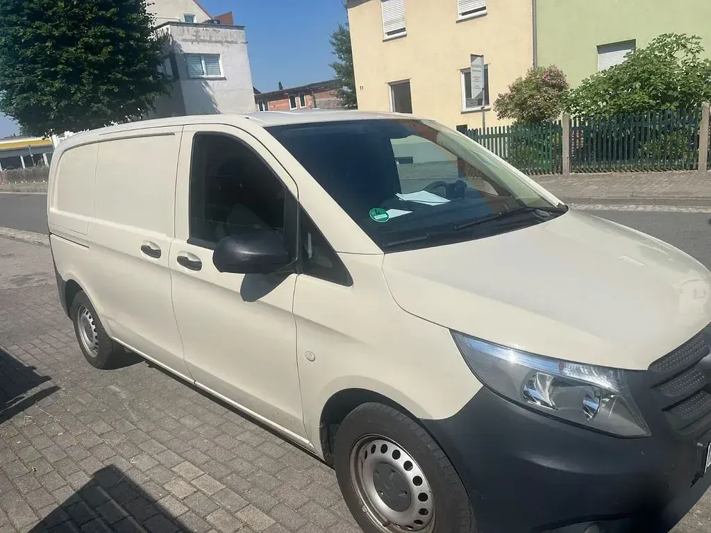 Gebraucht Mercedes Vito 163 PS (119 kW) 2016 Beige Van