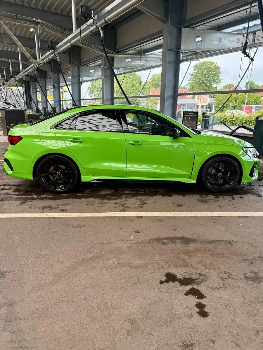 Gebraucht Audi RS3 Ambiente 400 PS (294 kW) 2022 Grün Limousine