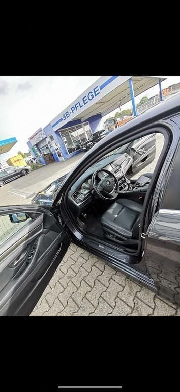 Gebraucht BMW 520 184 PS (135 kW) 2010 Grau Limousine