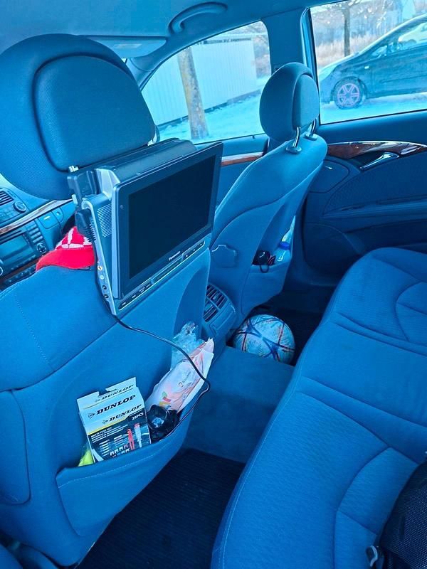 Gebraucht Mercedes E270 177 PS (130 kW) 2004 Blau Limousine