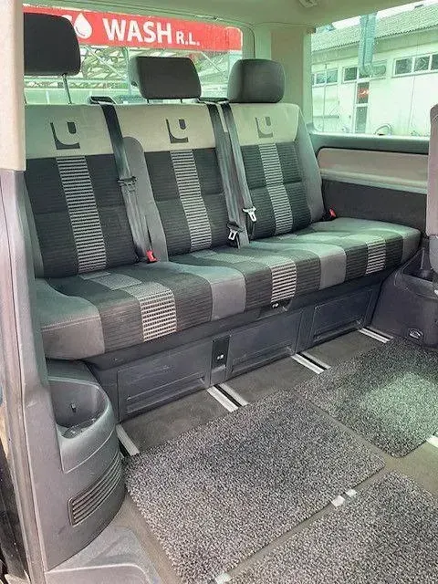 Gebraucht VW Multivan United 174 PS (127 kW) 2009 Violet Van / Kleinbus