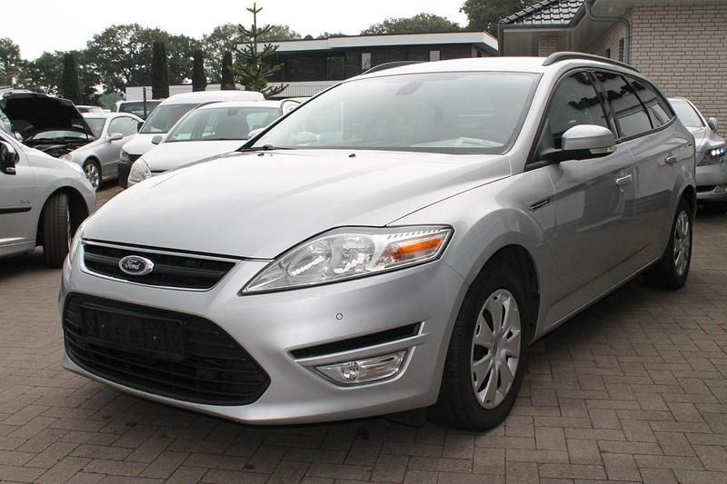 Polarsilber metallic Gebraucht 2012 Ford Mondeo Trend Kombi | 3.500 € (Fairer Preis) - Bild 1/3