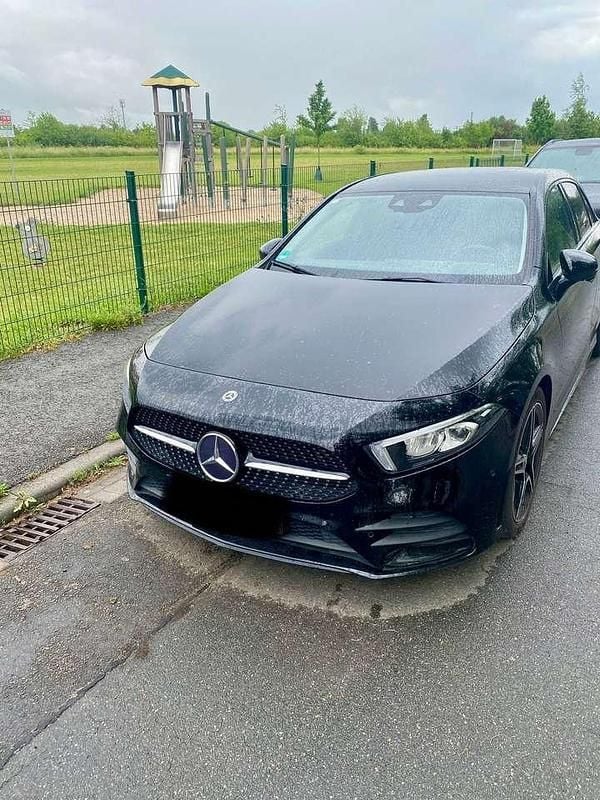 Gebraucht 2019 Mercedes A180 AMG line Limousine | 22.000 € (Superpreis) - Bild 1/4