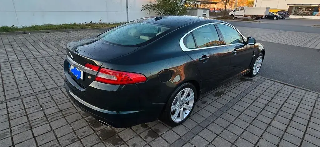 Gebraucht Jaguar XF Luxury 241 PS (177 kW) 2010 Grün Limousine