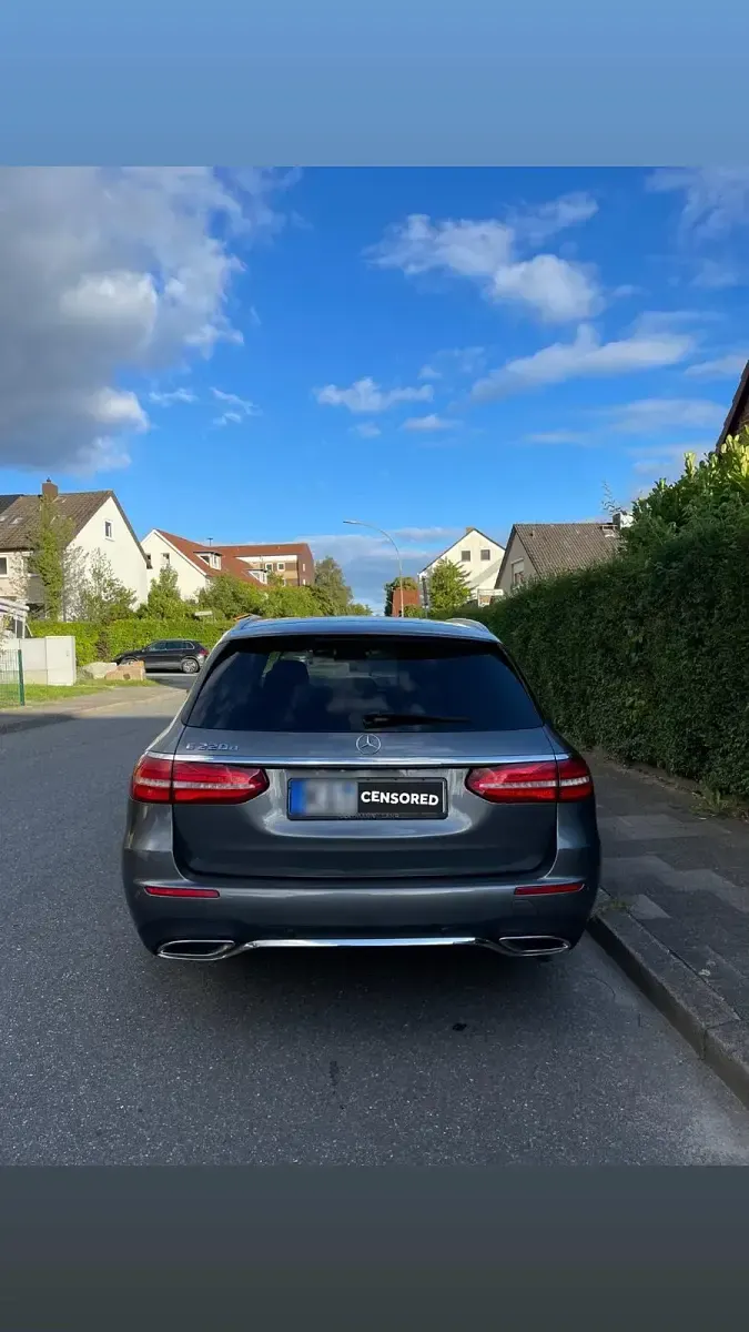 Gebraucht Mercedes E220 AMG 194 PS (142 kW) 2017 Grau Kombi