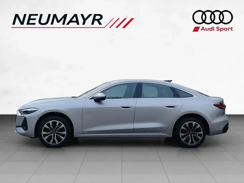 Gebraucht Audi A5 Ambiente 204 PS (150 kW) 2025 Silber Limousine