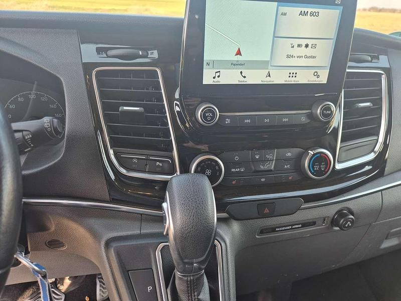 Gebraucht Ford Tourneo Titanium 170 PS (125 kW) 2019 Schwarz Van / Kleinbus