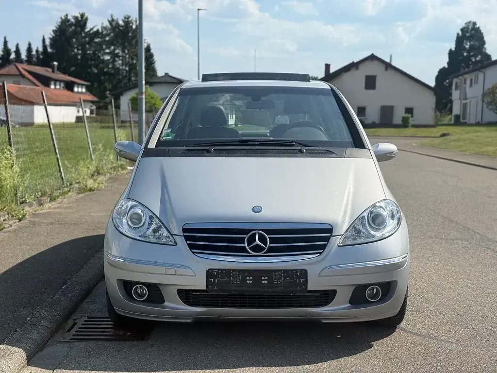 Gebraucht Mercedes A200 Avantgarde 140 PS (102 kW) 2005 Silber Van / Kleinbus