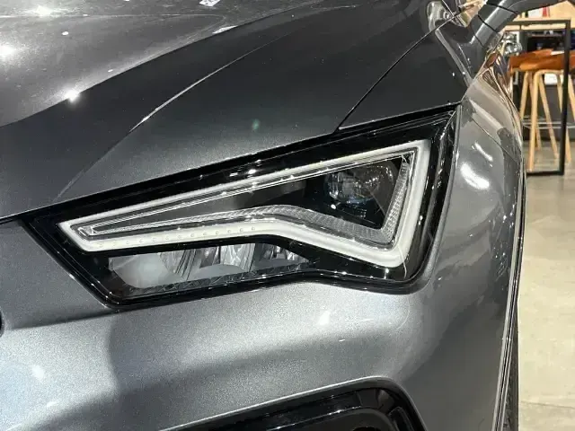 Second-hand Cupra Ateca 300 CP (220 kW) 2023 Gri SUV