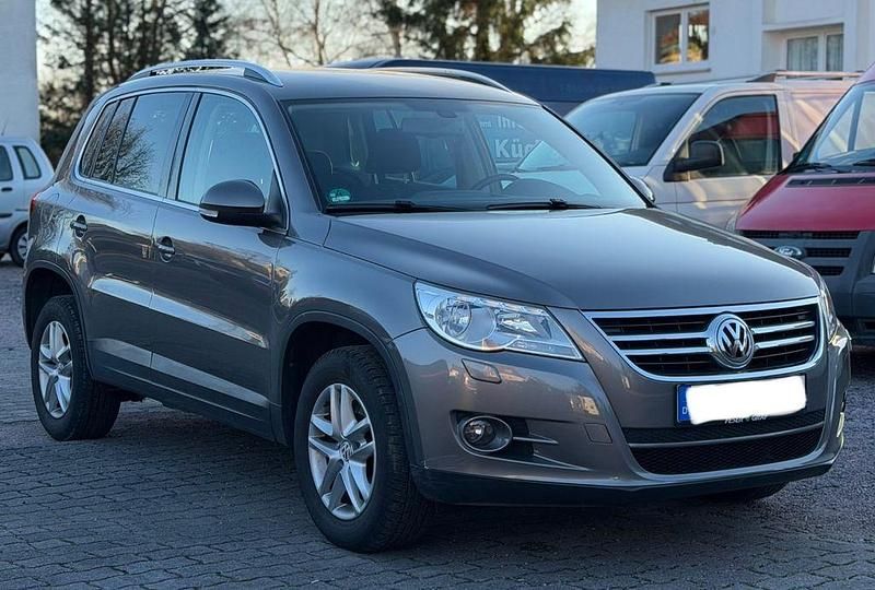 Gebraucht VW Tiguan 140 PS (102 kW) 2009 Grau SUV