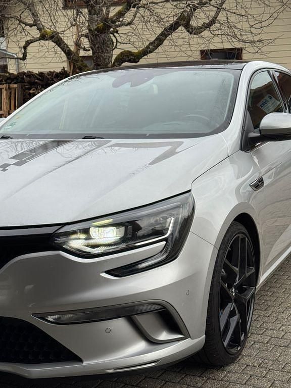 Gebraucht Renault Mégane IV Bose Edition 205 PS (150 kW) 2017 Silber Limousine