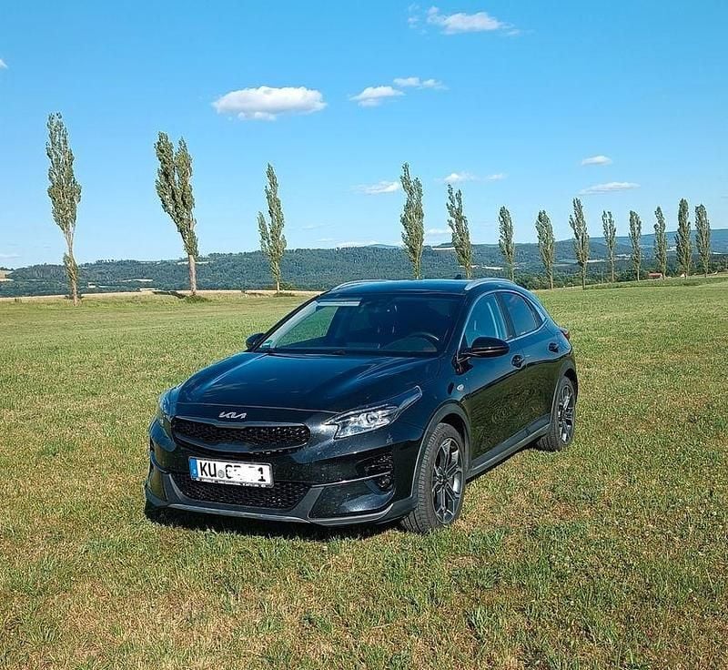 Schwarz Gebraucht 2022 Kia XCeed Black Xdition SUV | 21.900 € (Fairer Preis) - Bild 1/4