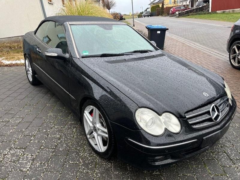 Schwarz Gebraucht 2005 Mercedes CLK350 Cabrio | 9.980 € (Teuer) - Bild 1/4