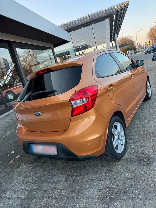 Second-hand Ford Ka Plus 85 CP (62 kW) 2017 Auriu Hatchback