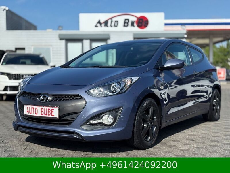 Blau Gebraucht 2013 Hyundai i30 Classic Coupé | 5.950 € (Fairer Preis) - Bild 1/4